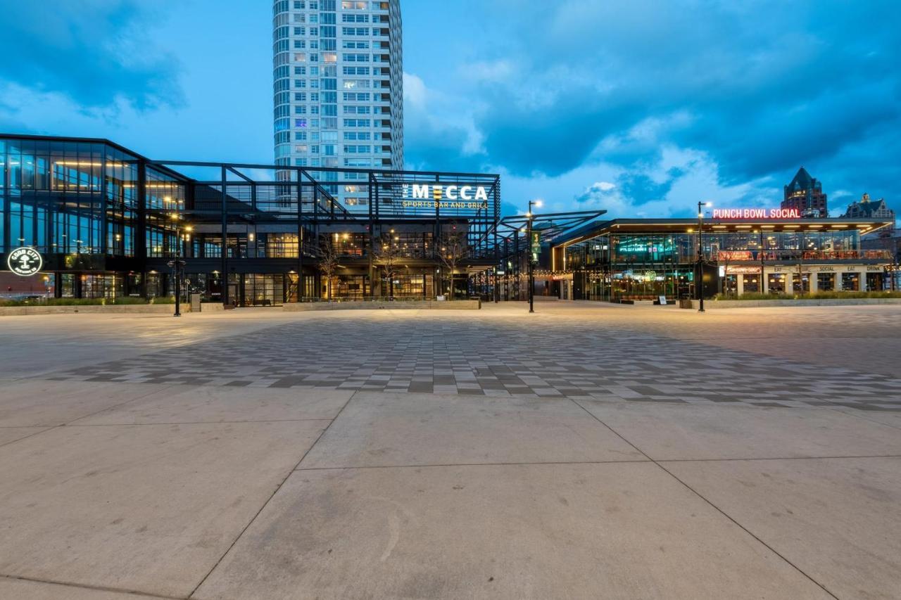 Modern 1Br Apt With Skywalk To Fiserv, Rooftop, And Parking Milwaukee Exteriér fotografie